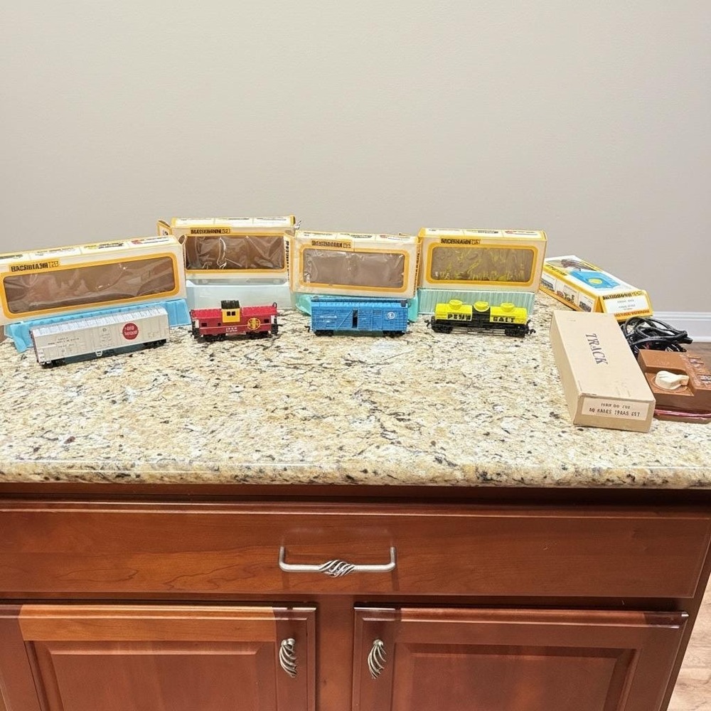 VTG Bachmann‎ HO Scale Train Lot Unused Orig Tested Working Track & Freight Cars
